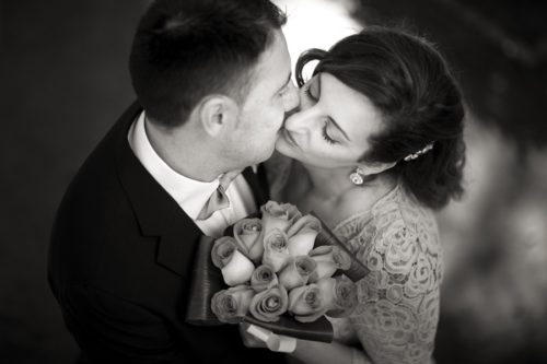 fotos de boda en blanco y negro. Reportaje de exterior. Adrián y Sofía
