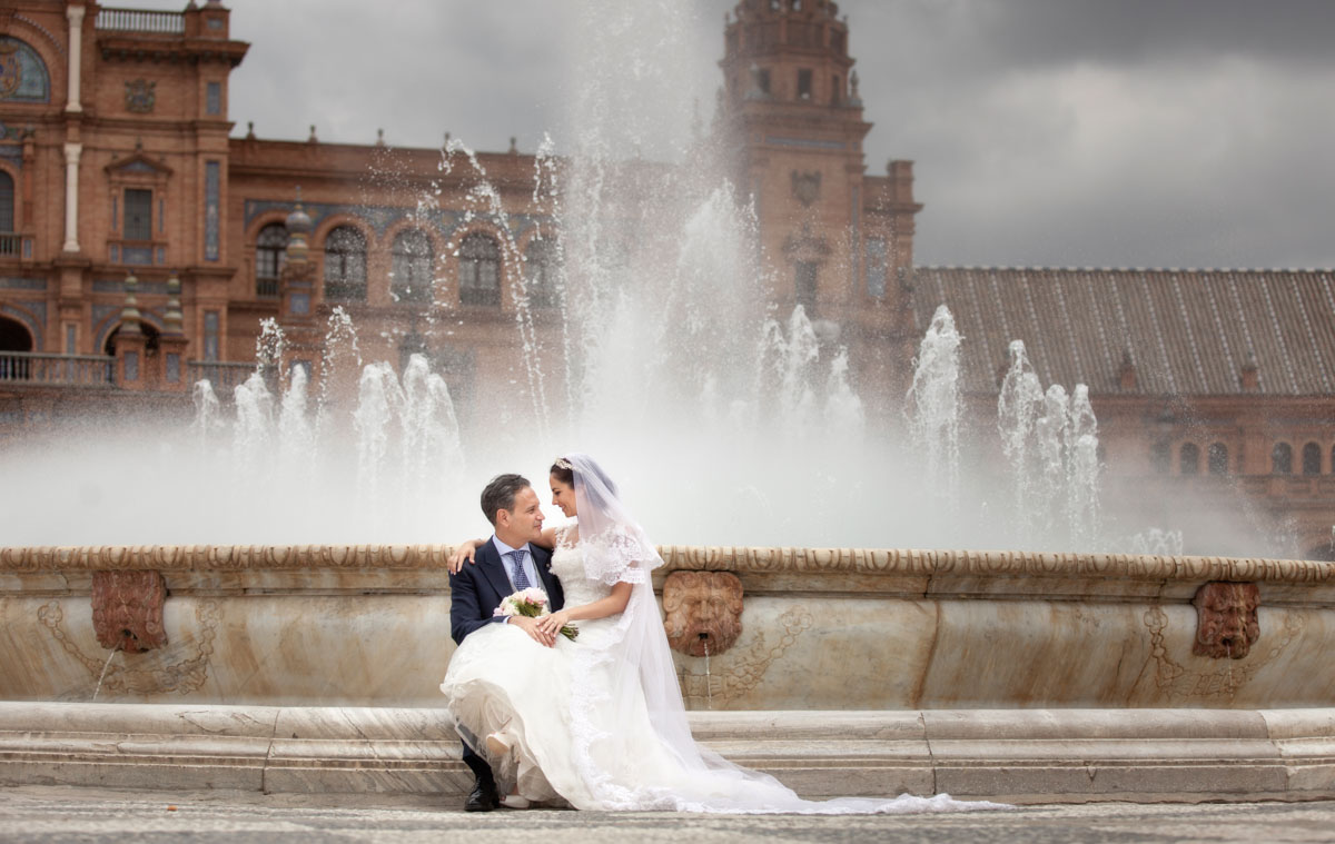 fotos de boda en Plaza de España Sevilla por Alejandro Gonzalo fotógrafo.